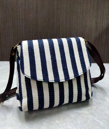 Stylish Fabric Flap Sling Bag for Everyday Use 112